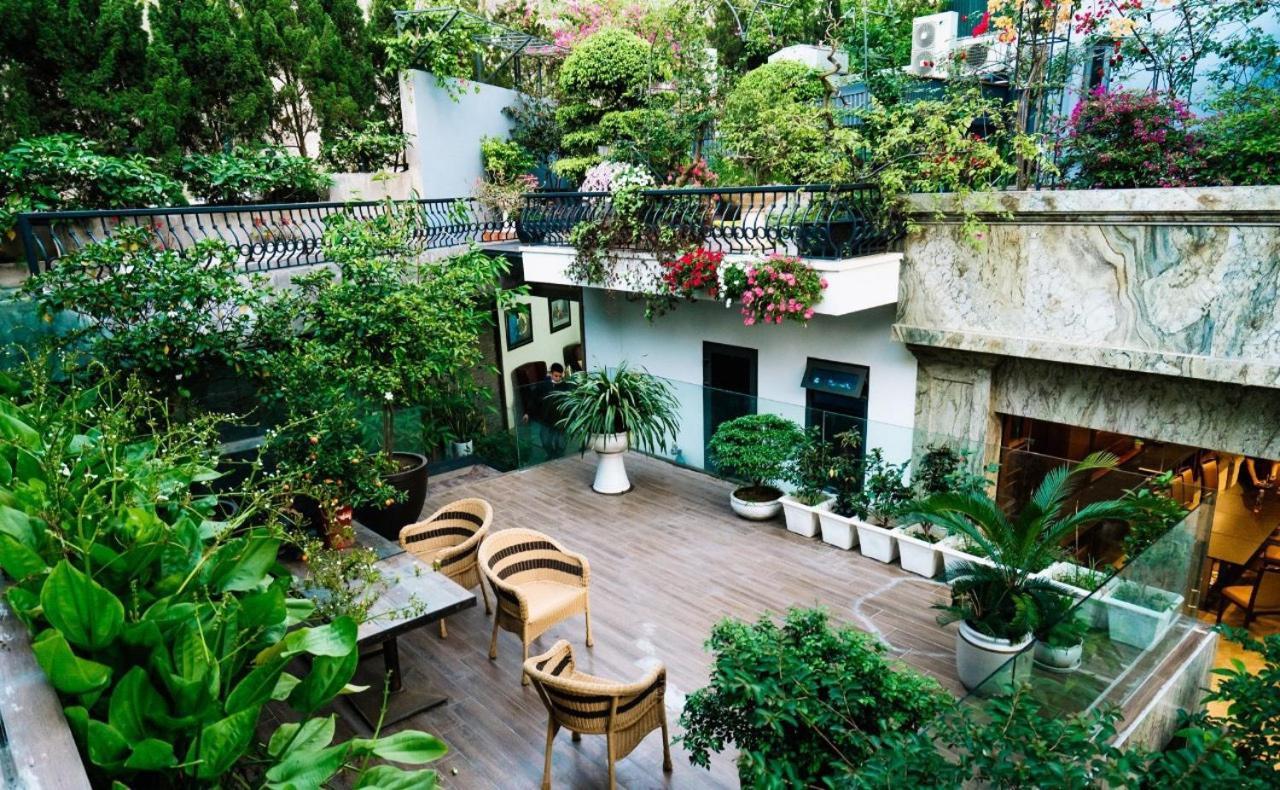 Lake Hills Hotel Hạ Long Exterior foto