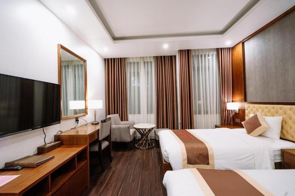 Lake Hills Hotel Hạ Long Exterior foto